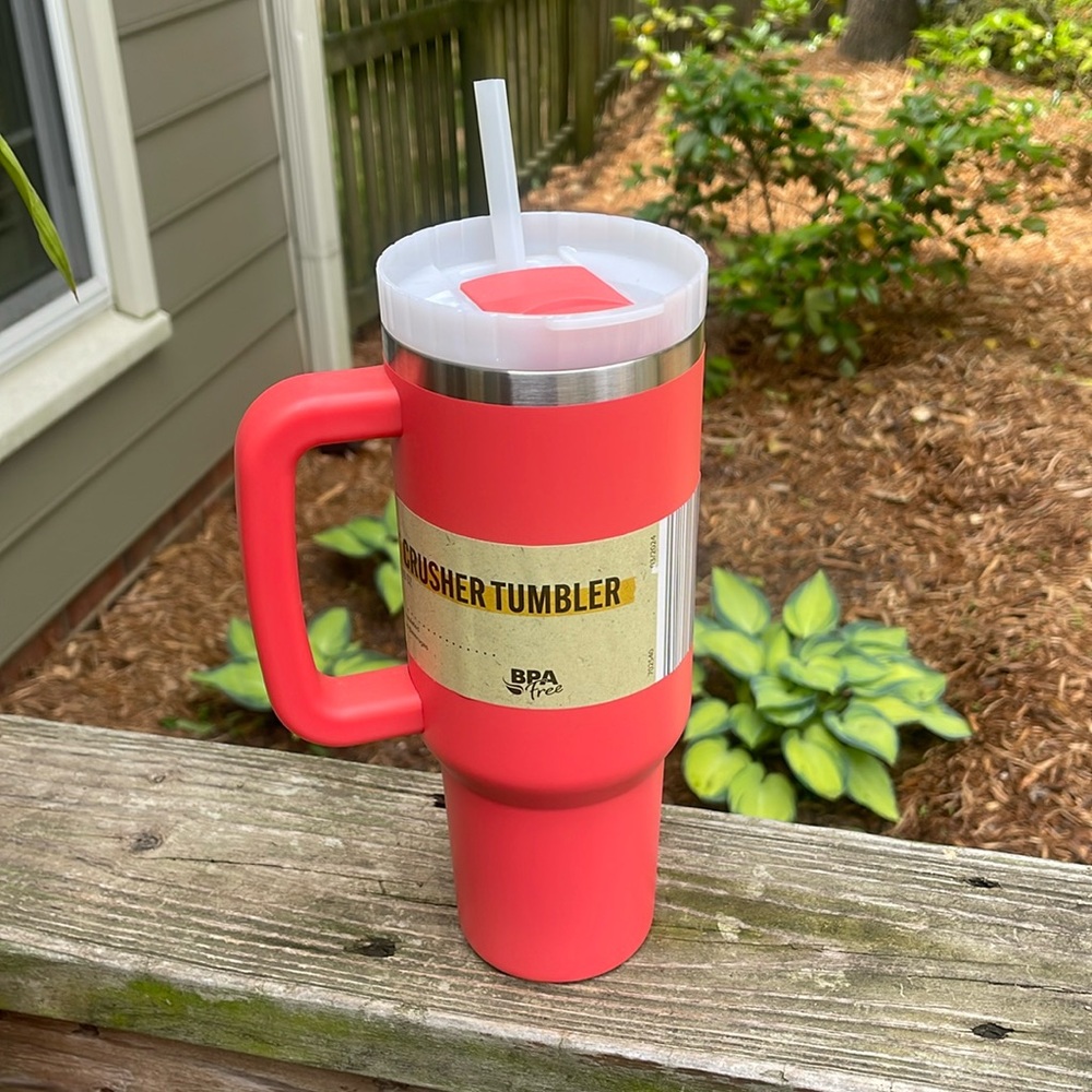 Adventuridge 40 ounce Thirst Crusher Tumbler-new